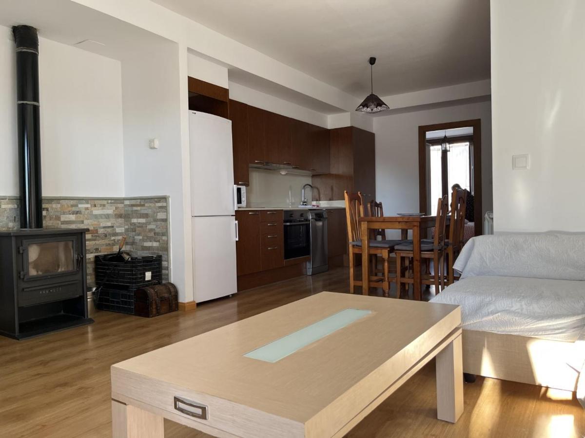 Apartamentos Turisticos Rio Gallego Fontellas  Esterno foto