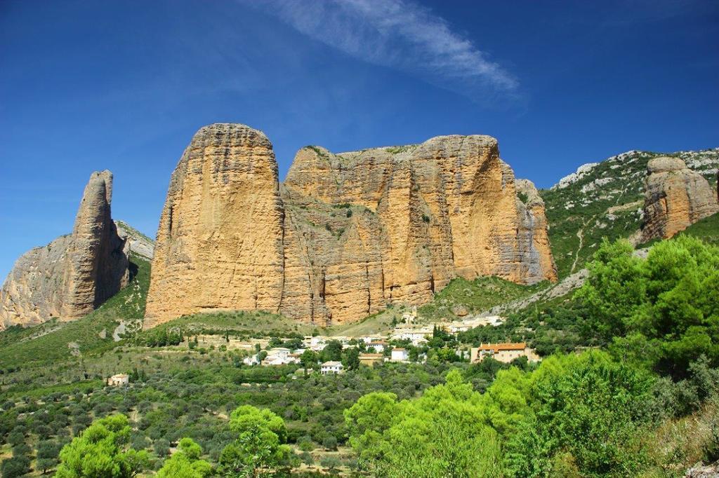 Apartamentos Turisticos Rio Gallego Fontellas  Esterno foto